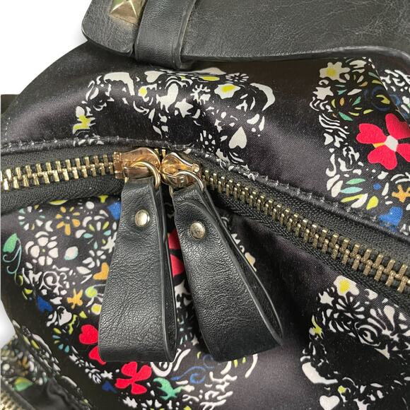 Stylish and Spacious MMS Design Studio Skull Backpack - Picture 5 of 11